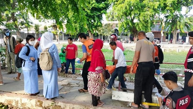 Geger! Pria Ditemukan Tewas di Pinggir Sungai Cimanuk Diduga Serangan Jantung