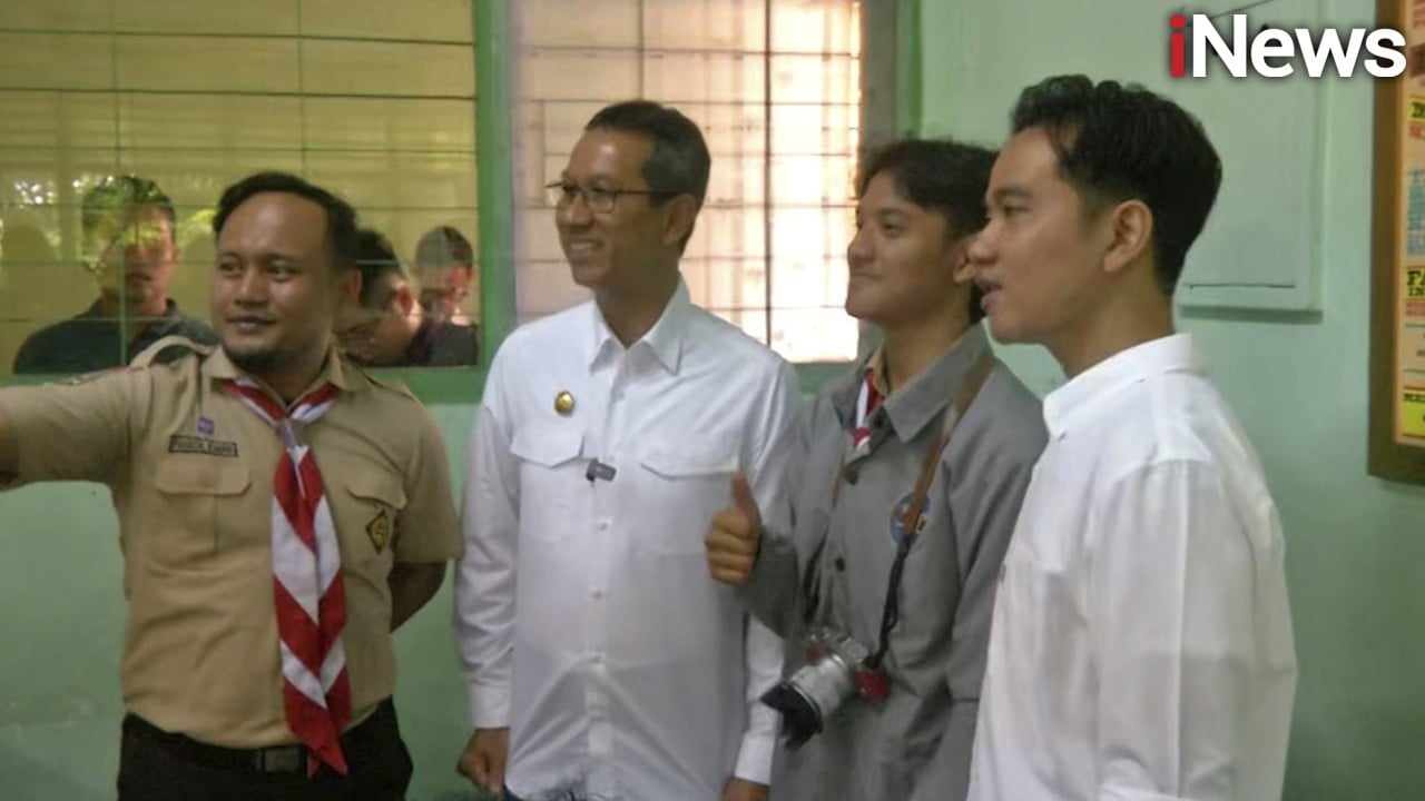 Didampingi Pj Gubernur Heru Budi, Gibran Bagikan Makan Bergizi Gratis di SMAN 70 Jaksel