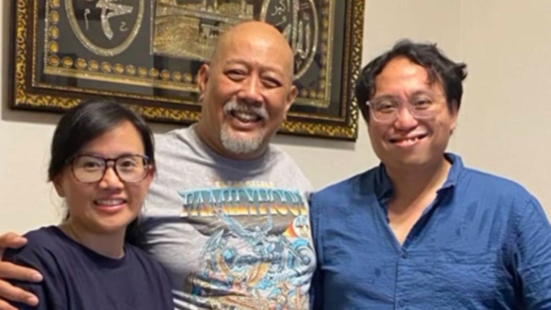 Momen Hangat Indro Warkop Dijenguk Anak Almarhum Dono, Netizen Auto Terharu