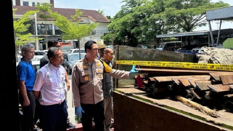 Komplotan Pencuri Rel Kereta Api Ditangkap Polda Jabar, Kerugian KAI Capai Miliaran