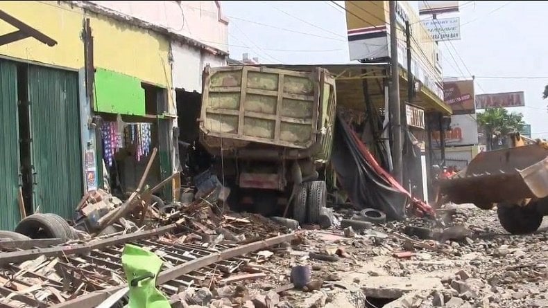 Kecelakaan Beruntun Truk Rem Blong Tabrak 7 Kendaraan di Subang, 2 Tewas 8 Luka-Luka