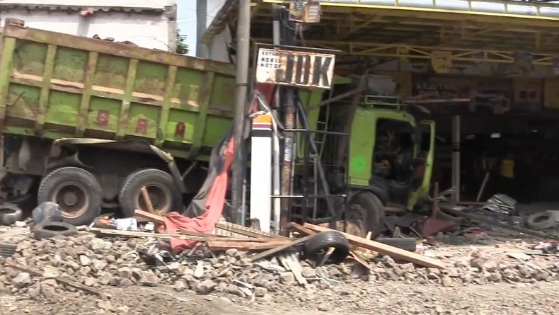 Kronologi Kecelakaan Maut 9 Kendaraan di Subang, Berawal Truk Hilang Kendali di Jalan Menurun