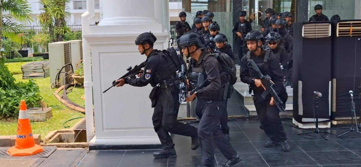 Bersenjata Lengkap, TNI Gelar Simulasi Pengamanan di Istana jelang Pelantikan Presiden