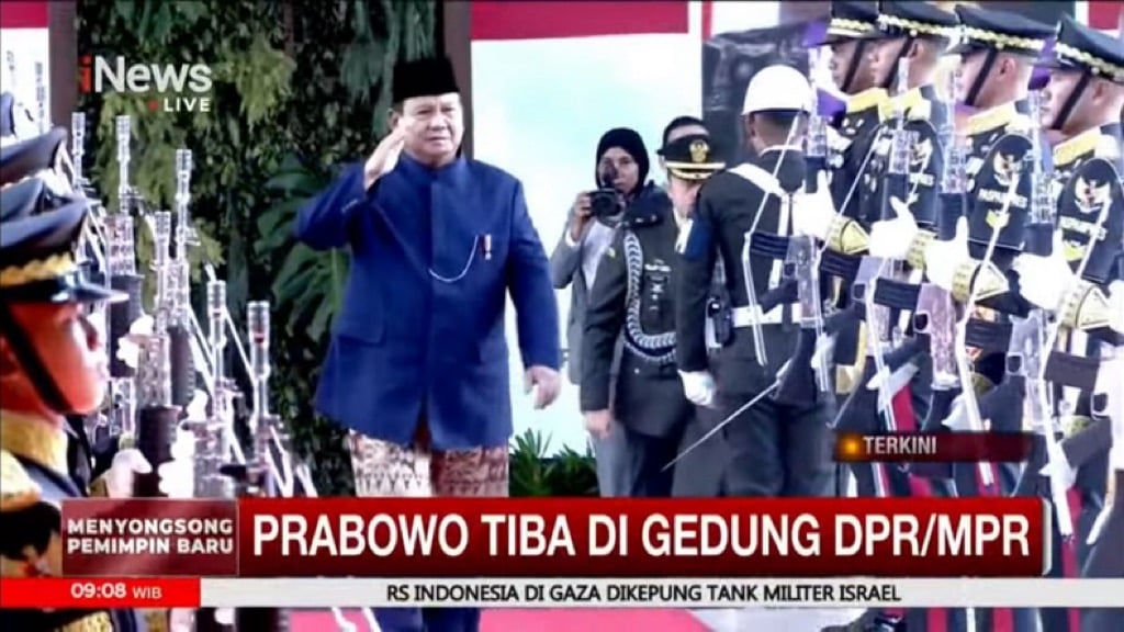 Prabowo Tiba di Gedung Nusantara Didampingi Sang Anak Didit