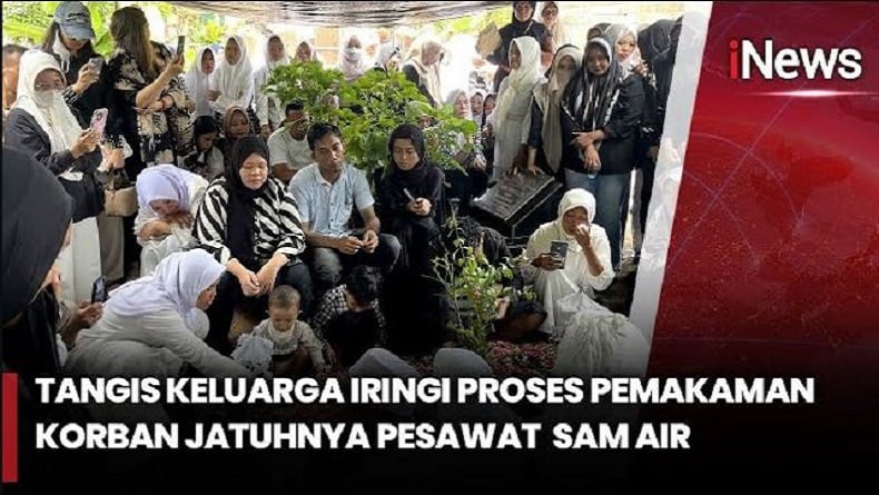 Haru! Jenazah Penumpang Korban Pesawat Jatuh Dimakamkan di Gorontalo