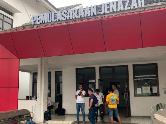 Karawang Gempar, Ibu-Anak Ditemukan Tewas Gantung Diri 1 Selamat