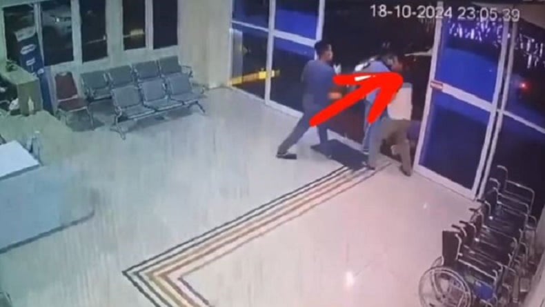 Viral Dokter di Makassar Dipukul Keluarga Pasien, Aksi Pelaku Terekam CCTV