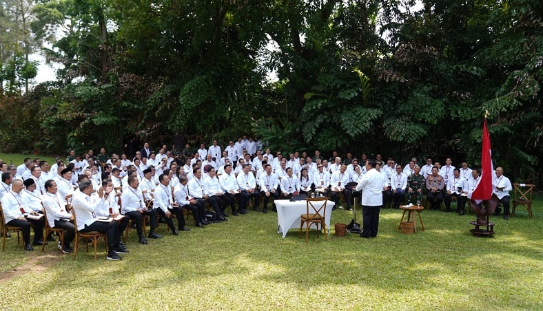 Prabowo Ingatkan Menterinya Jangan Korupsi, Persilakan Mundur jika Tak Sepakat