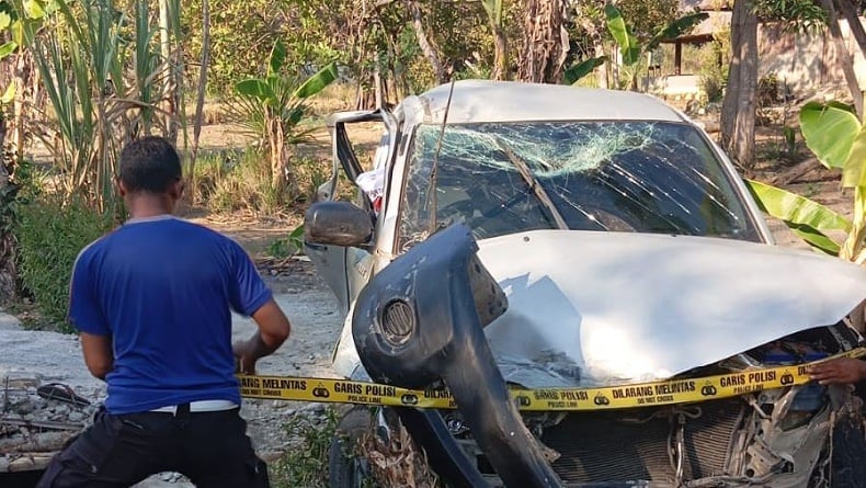 Kecelakaan Maut Hilux Terguling di Timor Tengah Utara NTT, 1 Orang Tewas 3 Luka-Luka