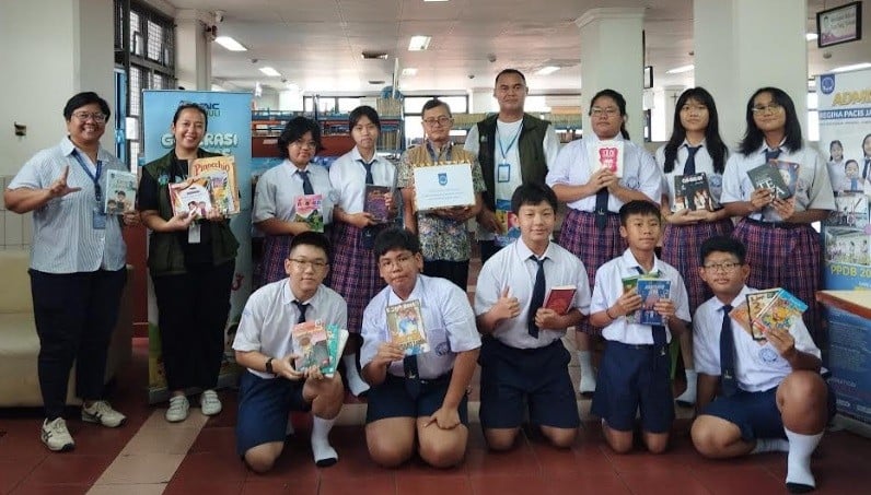 Hari Sumpah Pemuda, MNC Peduli Terima 1.000 Buku Bacaan dari Sekolah Regina Pacis Jakarta