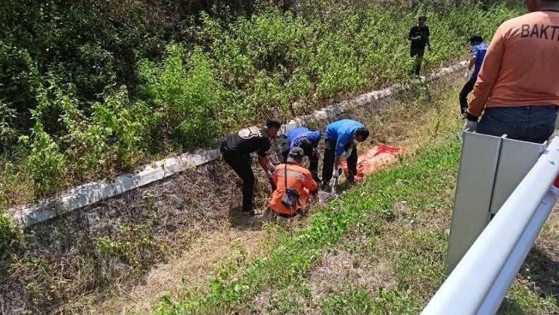 Mayat di Pinggir Tol Lampung Diduga Korban Pembunuhan, Terakhir Pergi dengan Oknum Polisi