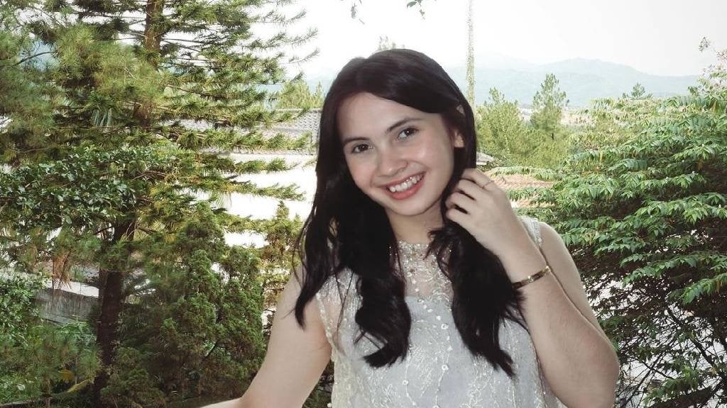 Profil dan Biodata Richelle Skornicki: Mengenal Lebih Dekat Adik Sandrinna Michelle