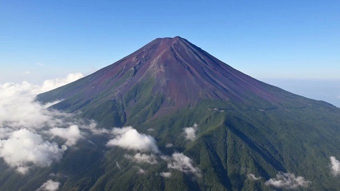 Heboh, Puncak Gunung Fuji Tak Dilapisi Salju untuk Pertama Kalinya sejak 130 Tahun