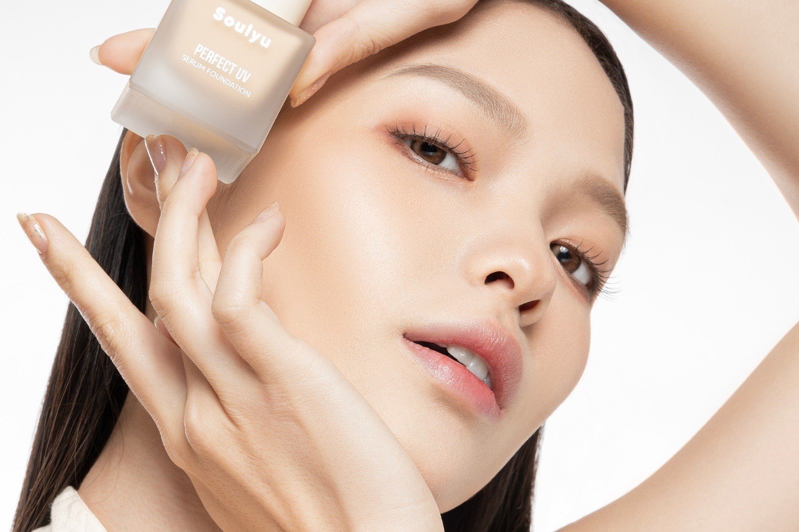 3 Cara Blend Foundation Agar Hasil Flawless, Pemula Langsung Bisa!    