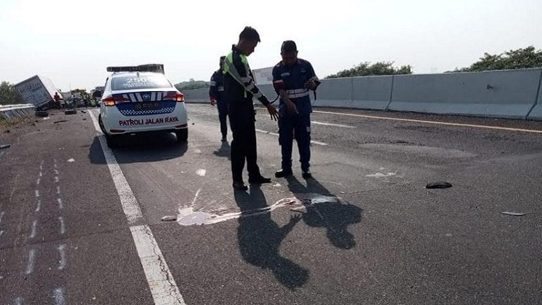 Penyebab Kecelakaan Truk Tabrak Mobil Kru TvOne di Tol Pemalang, Sopir Diduga Microsleep