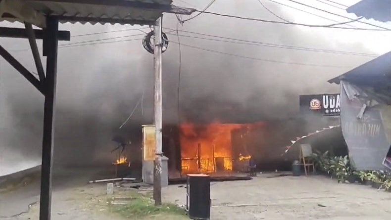 Tabung Gas Meledak, Kafe dan Toko Vape di Padang Hangus Terbakar