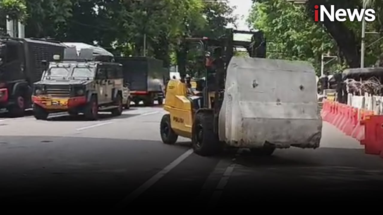 Polisi Tutup Jalan Medan Merdeka Barat dan Timur Imbas Aksi Reuni 411