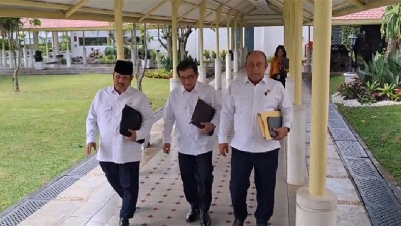 Prabowo Pimpin Sidang Kabinet Kedua, Menteri Kompak Pakai Kemeja Putih