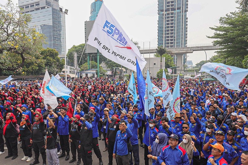 Ribuan Buruh Gelar Demo di Gedung DPR Hari Ini, Berikut 5 Tuntutannya