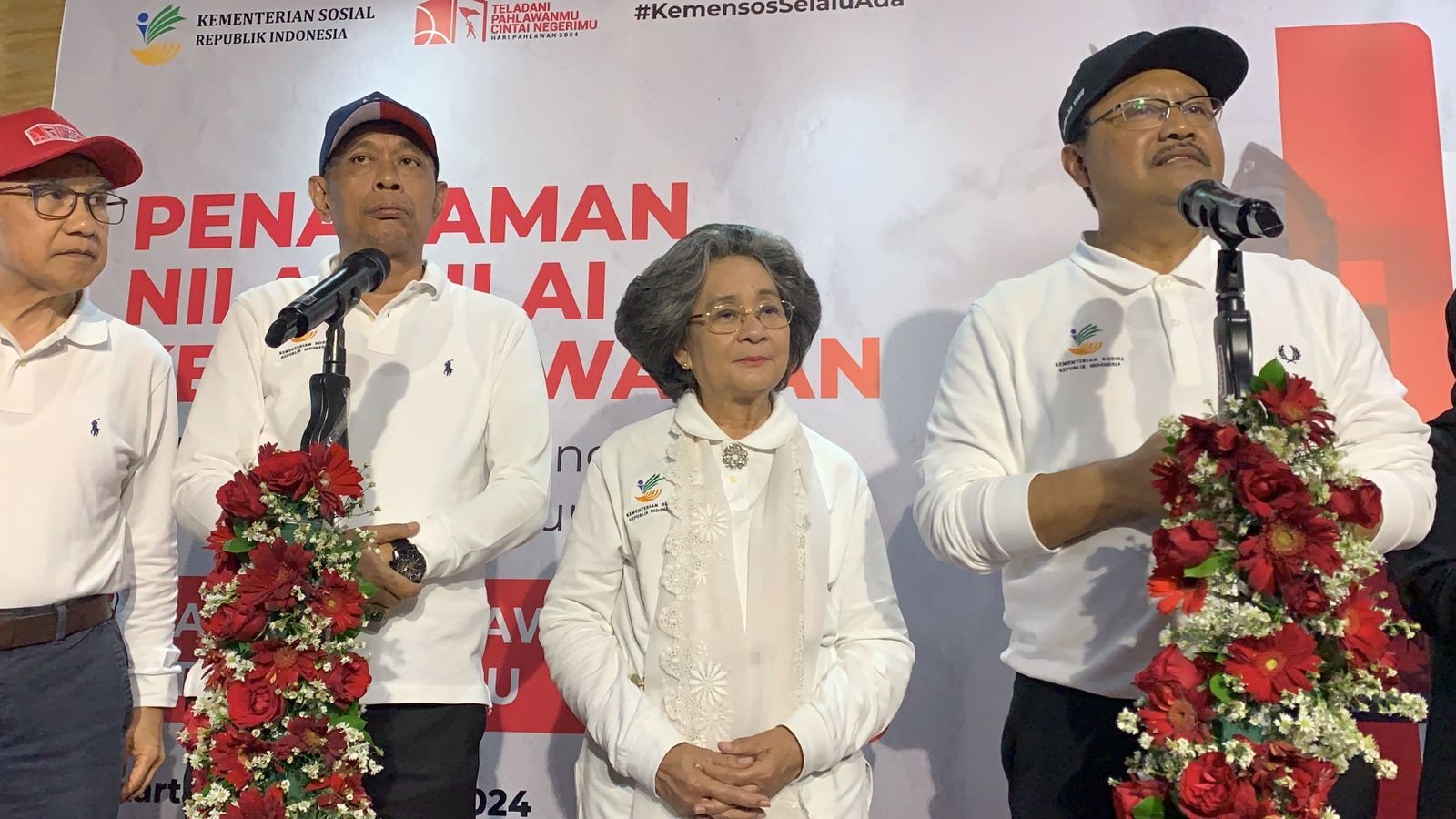 Pemberian Gelar Pahlawan Nasional Ditunda, Tunggu Kepulangan Prabowo dari Kunker