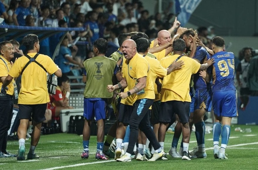 Komentar Bojan Hodak usai Bawa Persib Menang Dramatis Vs Lion City Sailors: Kami Dinaungi Keberuntungan!