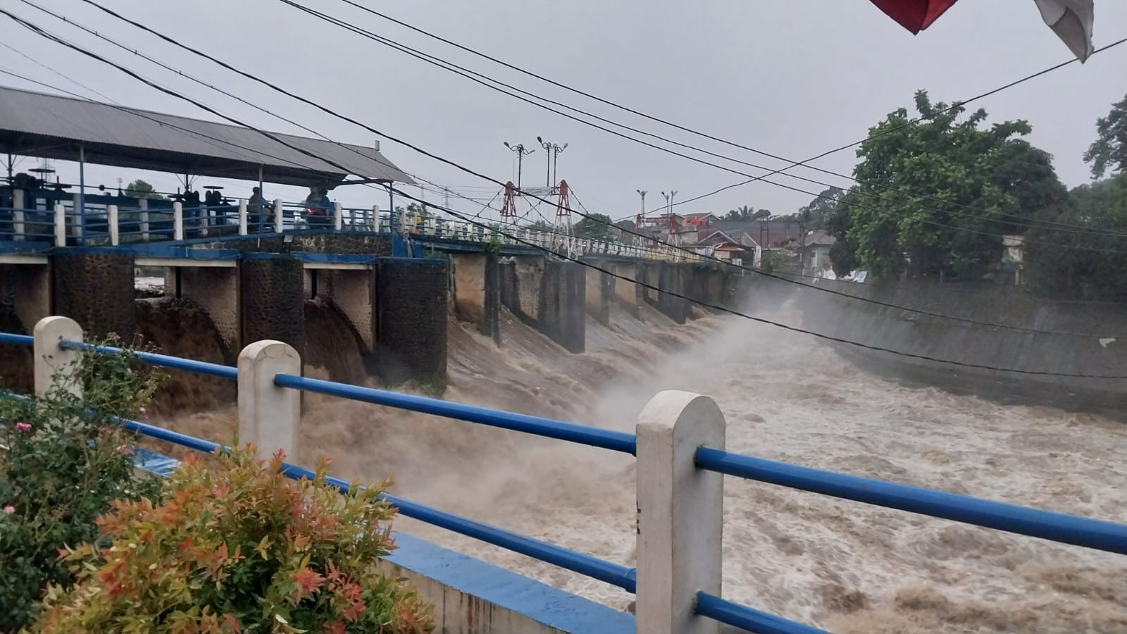 Status Bendung Katulampa Siaga 3, Warga Jakarta Dimbau Waspada