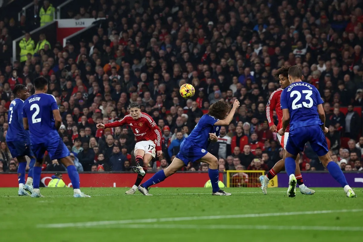 Hasil Man United Vs Leicester: Taktik Nistelrooy Ampuh, Red Devils Menang Lagi