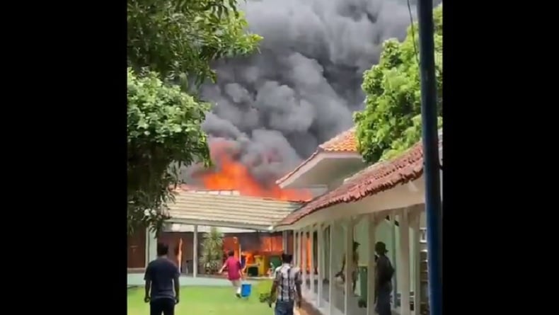 Rumah Sakit Dera As-Syifa Brebes Kebakaran, Pasien dan Petugas Medis Panik