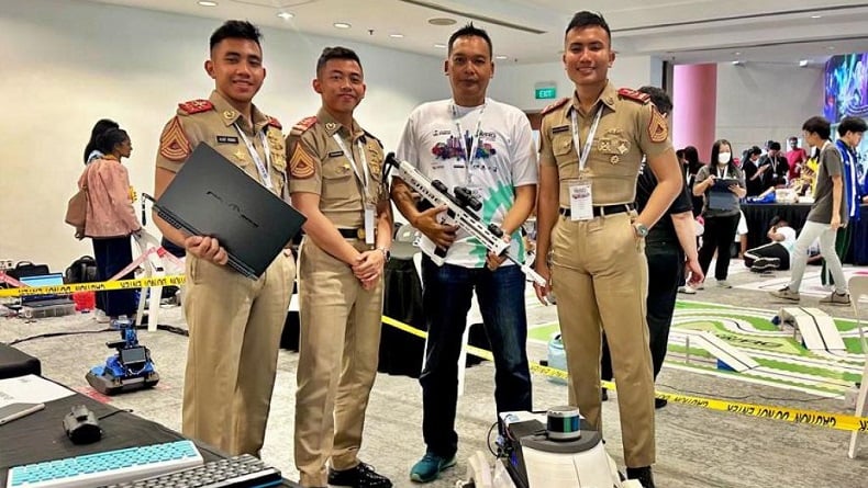 Keren! Taruna Akademi TNI AL Raih Medali Emas World Robot Games 2024