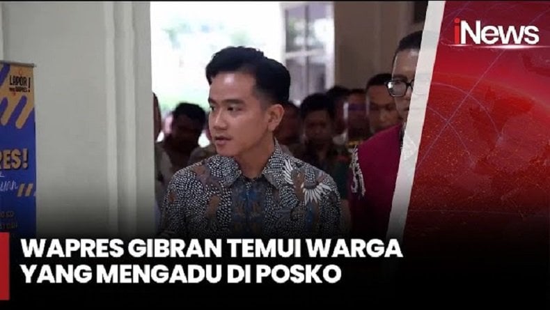 Potret Gibran Temui Warga di Pos Layanan Lapor Mas Wapres