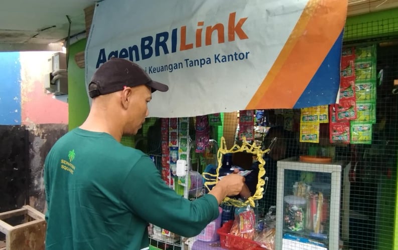 Inspiratif! Agen BRILink Hadirkan Layanan Perbankan di Tengah Kebun Kelapa Sawit