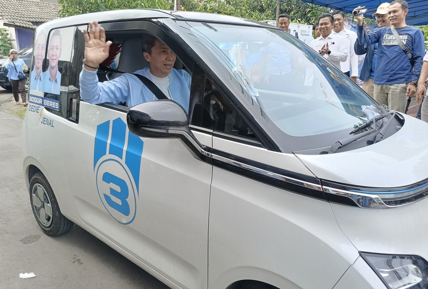 Cawalkot Bogor Dedie Rachim Apresiasi Mobil Listrik Operasional dari Partai Perindo