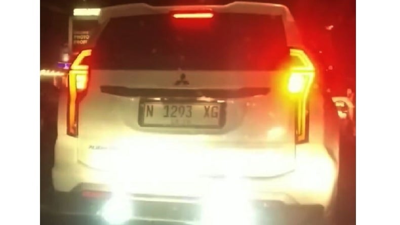 Viral Mobil Selebgram di Malang Gunakan Lampu Sorot, Langsung Ditilang Polisi