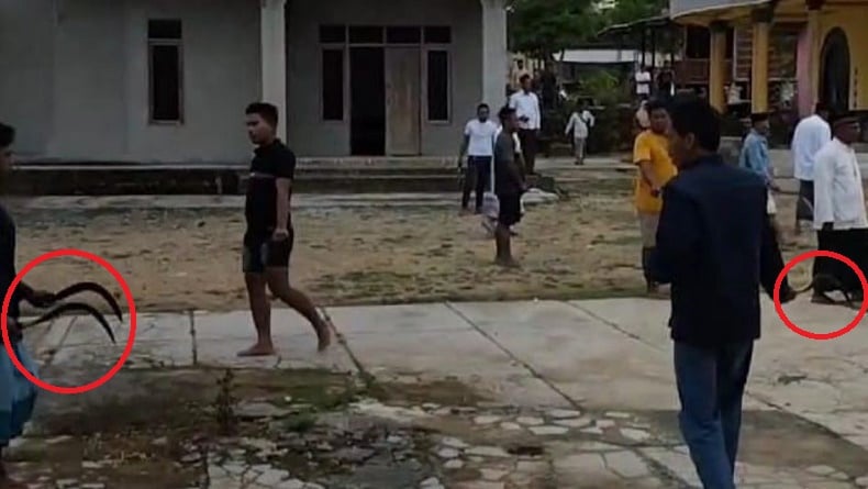 Ngeri! Pria di Sampang Madura Tewas Dibacok Sekelompok Orang Bersenjata Celurit