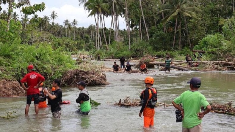 5 Warga Nias Selatan Terseret Arus Sungai Mazingo, 1 Orang Tewas 3 Hilang