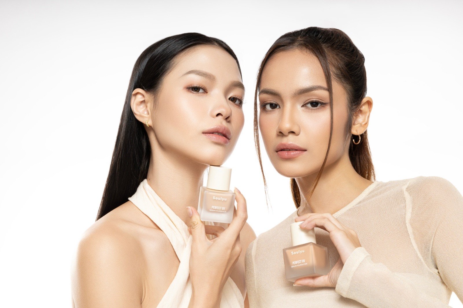 Tips Makeup Sehari-hari dengan Foundation, Wajah Anti Dempul!