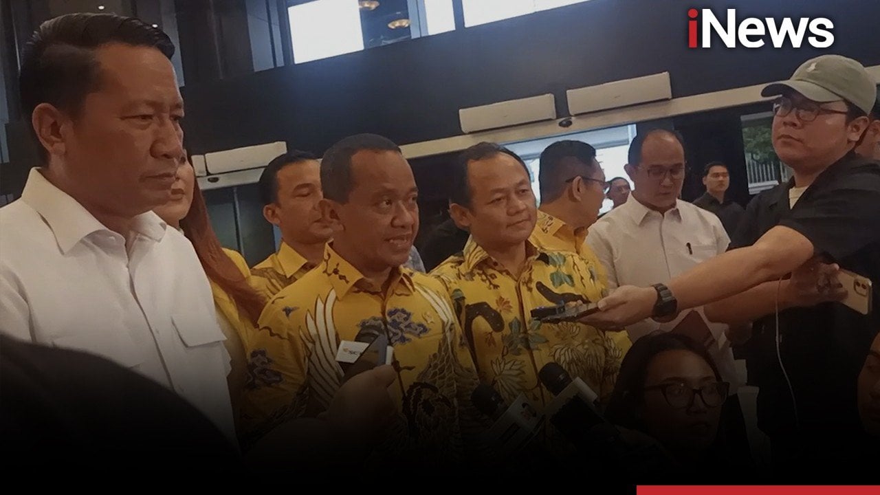 Kemenkum Berikan SK Kepengurusan Golkar Periode 2024-2029 ke Bahlil