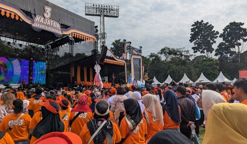 Ribuan Warga Mulai Padati Kampanye Akbar Pramono-Rano Karno di Stadion Madya GBK