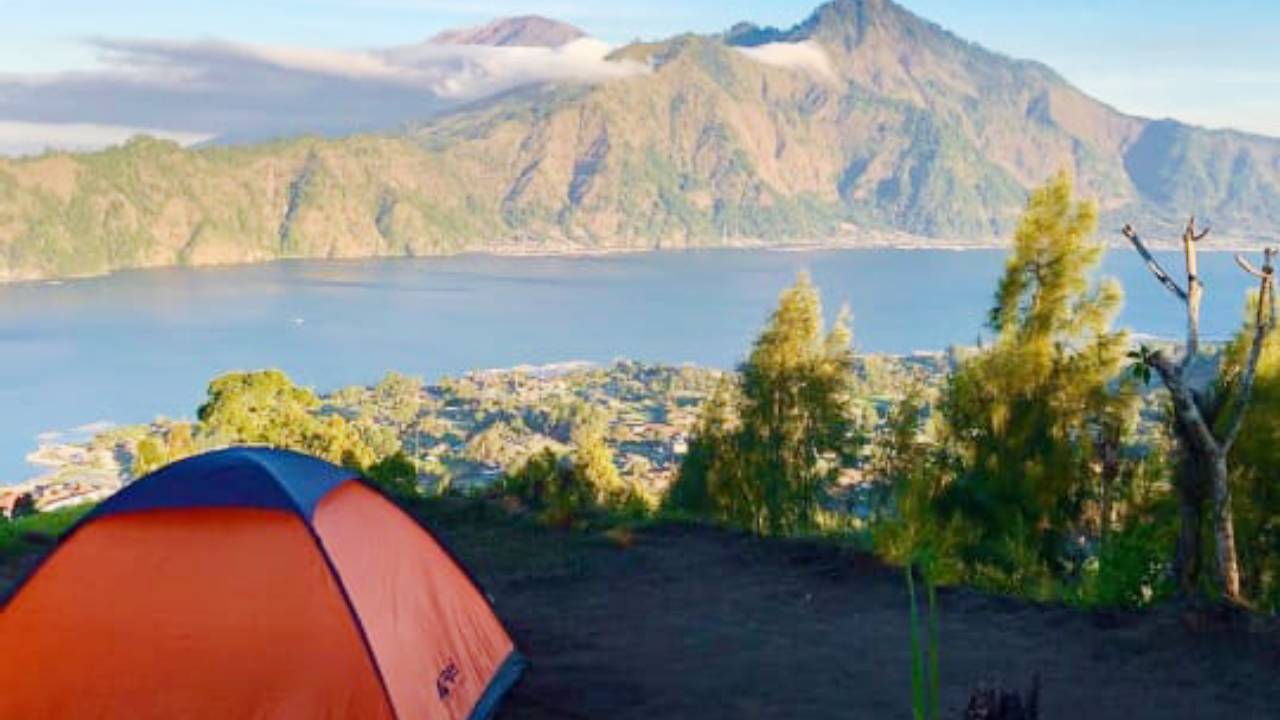 5 Tempat Camping di Kintamani, Sunrise yang Memukau di Puncak Gunung