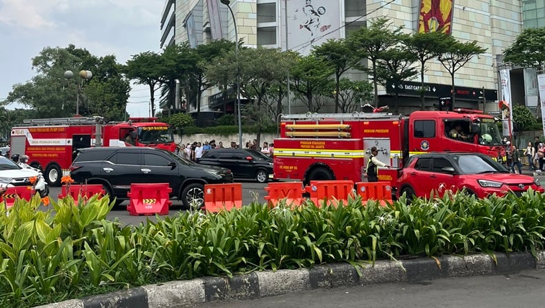 Kebakaran Restoran di Grand Indonesia, Sejumlah Unit Damkar Dikerahkan