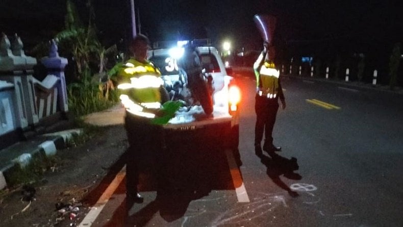 Kecelakaan Maut di Kulonprogo, Pengendara Motor Tewas Tabrak Truk Tronton