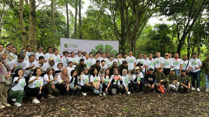 Dukung Keberlanjutan Lingkungan, Kencana Group Tanam 1.000 Pohon di Kaki Gunung Welirang 