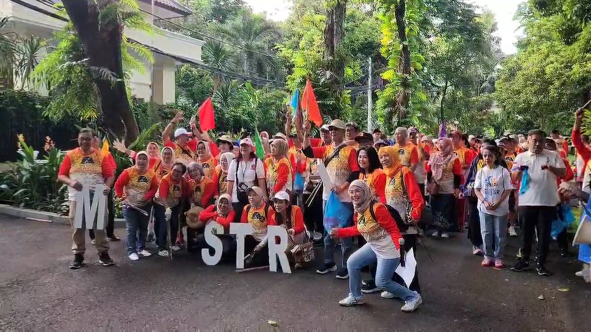 Paguyuban Mas TRIP Jawa Timur Gelar Olahraga Bersama dan Kampanye Peduli Lingkungan