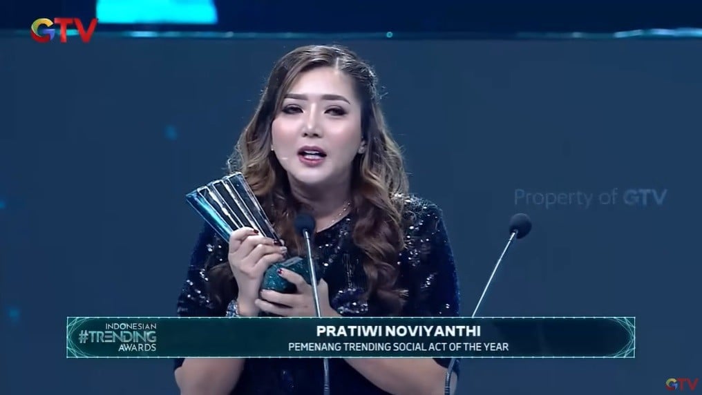 Novi Raih Indonesian Trending Awards 2024 di Tengah Kisruh Donasi: Saya Berikan Prestasi, Bukan Sensasi