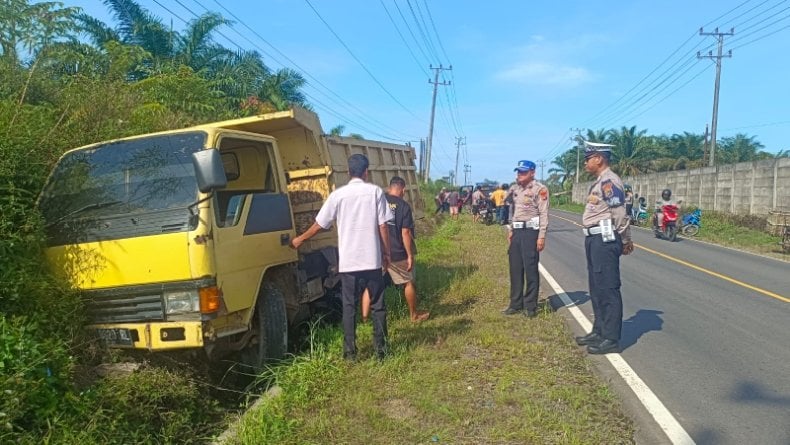 Kecelakaan di Bangka Barat, Pelajar Tewas Tertabrak Truk