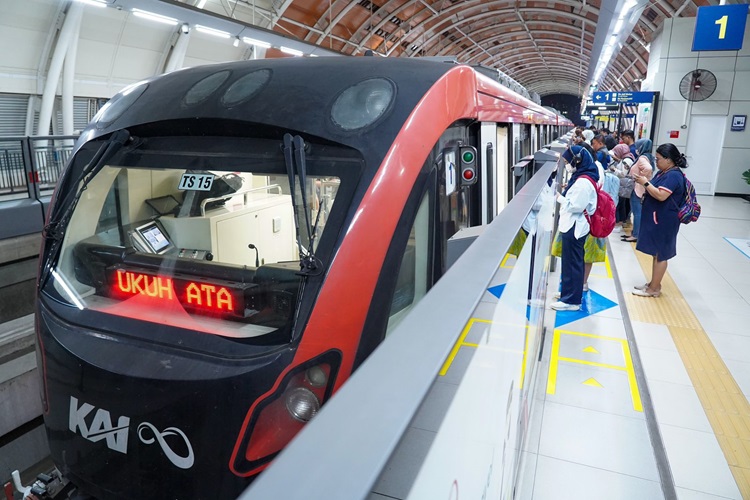 KAI Uji Coba Gerbong Khusus Wanita di LRT Jabodebek Mulai 16 Desember 2024