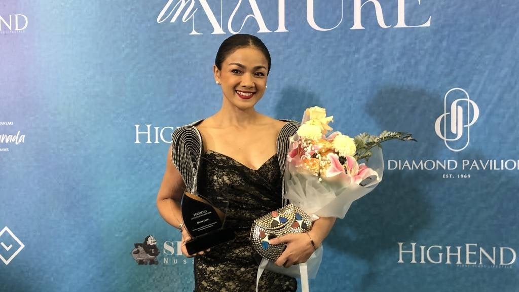 Selamat! Nirina Zubir Raih HighEnd Lifestyle Awards 2024: Menyentuh Hati Banget