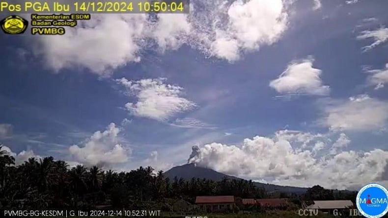 Gunung Ibu Erupsi di Maluku Utara, Muntahkan Abu Vulkanis Setinggi 800 Meter