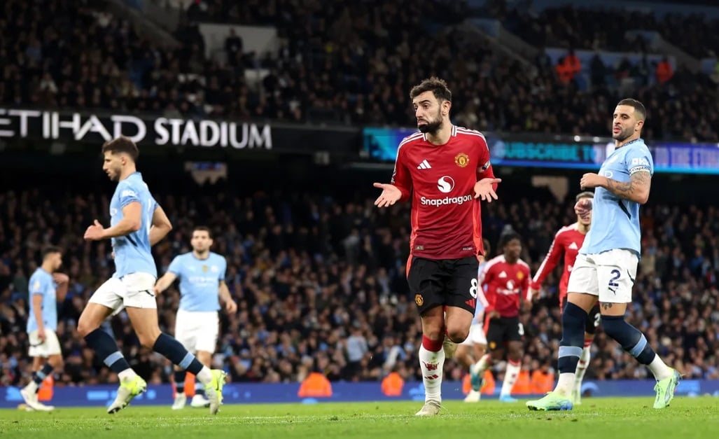 Hasil Lengkap Liga Inggris: Comeback, Man United Menangi Derby di Markas Man City, Chelsea Libas Brentford