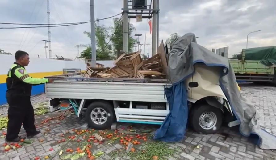 Kecelakaan Maut Mobil Pikap Tabrak Truk di Tol Gempol-Pasuruan, 3 Orang Tewas